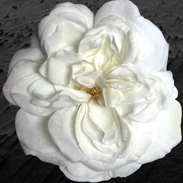 MAGNETIC  HOLD@pin Flower Brooch Large white Soft petal Rose Silk flower Pinless Posies