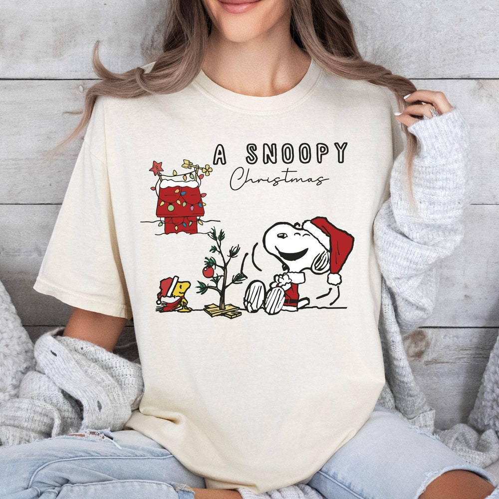 Funny Snoopy Comfort, Christmas Apparel, Holiday Shirt, Christmas Party Comfort, Merry Christmas Gift, Cute Christmas Dog Lover Gift Fashion24Hs