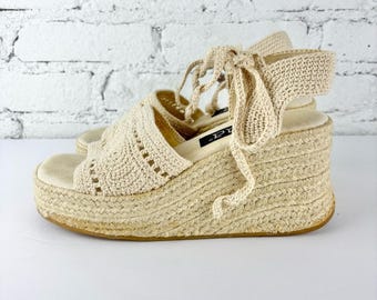 Vintage Mudd Beige Crochet Platform Wedge Sandals