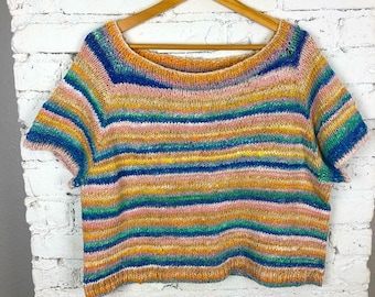 Handgjord handstickad flerfärgad randig kortärmad tröja