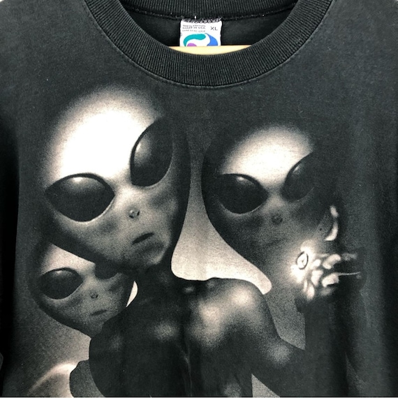 Vintage 90's Liquid Blue Alien Tee - Etsy