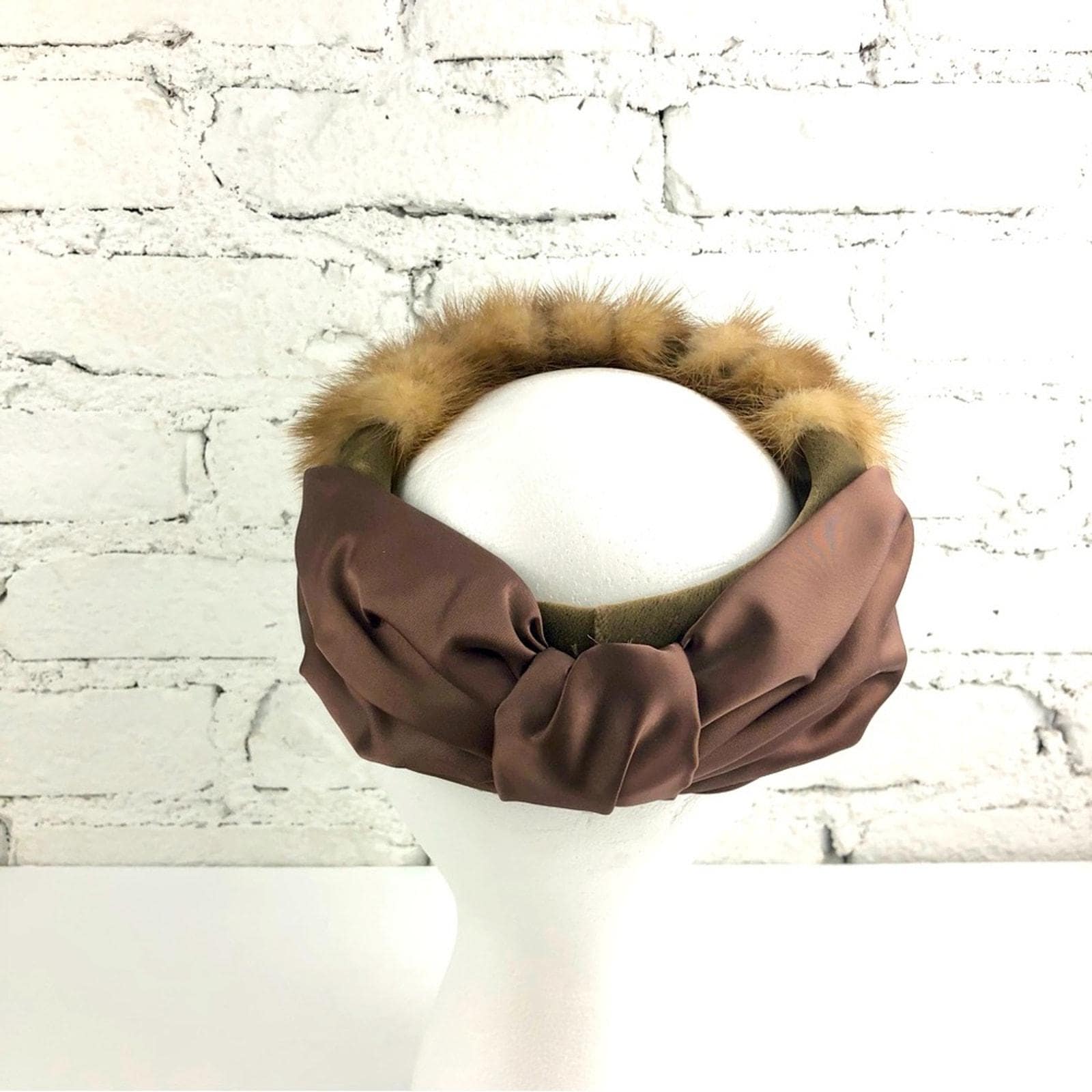 Vintage M. Berne Mink Fur Ribbed Satin Bow Headband Hat - Etsy display picture 3