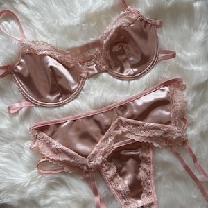 Ballet Pink Lace Lingerie Set with Garters