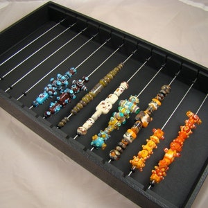 Display storage lampwork bead box will also fit Chamilia, Biagi, Troll and all of the large hole European style beads....... one compartment