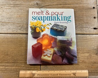 Book - Melt & Pour Soapmaking - How to Book - Lot No. 210415-TTT