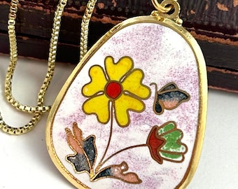 Vintage Charm Necklace For Women Vintage Pendant Cloisonne Enamel Jewelry Flower Necklace 20” Modern Gold Tone Metal Box Chain Gift For Her