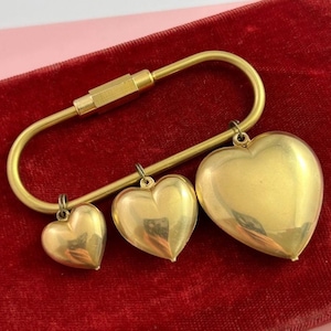 Heart Charms On Carabiner Key Fob Purse Clip Bag Accessory Gifts For Women Vintage Puffy Brass Metal Heart Charms Screw Carabiner Large