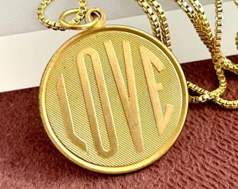 Collar con colgante de amor, estilo vintage de latón, para mujer, joyería, regalo para esposa, novia, cadena de metal dorado.