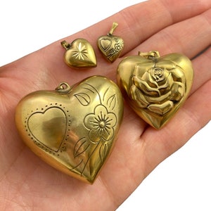 Vintage Jewelry Heart Pendants For Women Vintage Brass Heart Charm Puffy Heart Charms Rose Pendant Gifts For Women Quantity: 1 Charm