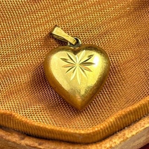 Vintage Heart Pendant Etched Star Vintage Puffy Heart Charm Tiny Dainty Vintage Jewelry For Women Vintage Pendants For Women Brass Heart