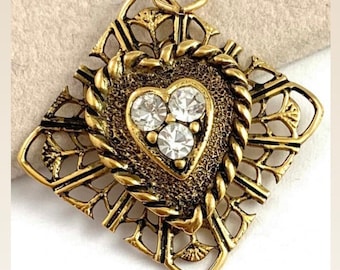 Vintage Charm, filigree metal charm, Vintage Jewelry, vintage pendants for women, Heart Charm, Rhinestone charm, Victorian Revival Jewelry