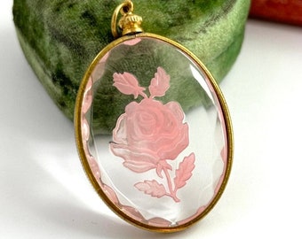 Pendant Flower Cameo Pendants For Women Pink Rose Feminine Jewelry Vintage Cameo Cabochon Bezel Set Pendant Victorian Style Jewelry