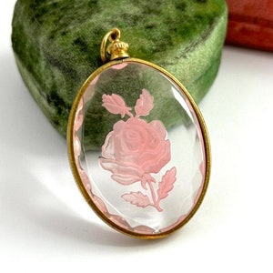 Pendant Flower Cameo Pendants For Women Pink Rose Feminine Jewelry Vintage Cameo Cabochon Bezel Set Pendant Victorian Style Jewelry