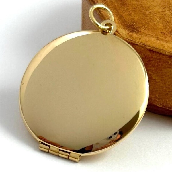 Vintage Locket Charm Shiny Gold Plated Metal Round Shape Pendant