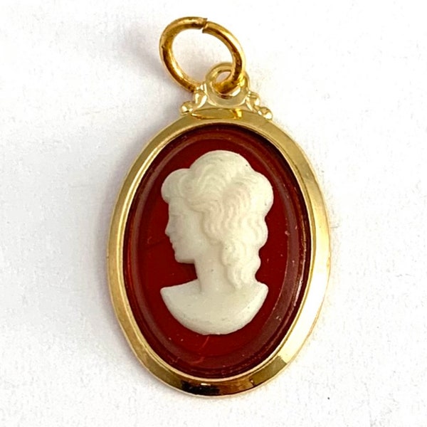 Cameo Charm, Vintage Cameo Charm, Vintage Jewelry, Victorian revival jewelry, cameo charms, cameo jewelry, vintage charms