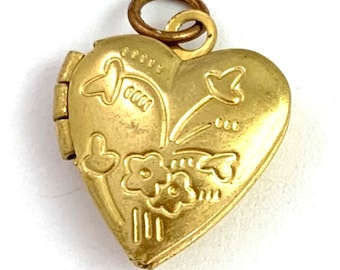 Vintage locket charm, vintage locket, vintage charm, vintage brass locket, heart locket, vintage jewelry, tiny locket