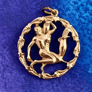 Aquarius Charm, Aquarius Jewelry, Aquarius Charm Gold Vintage, Vintage Jewelry. Zodiac Pendant, Zodiac, Zodiac Charms, Water Bearer
