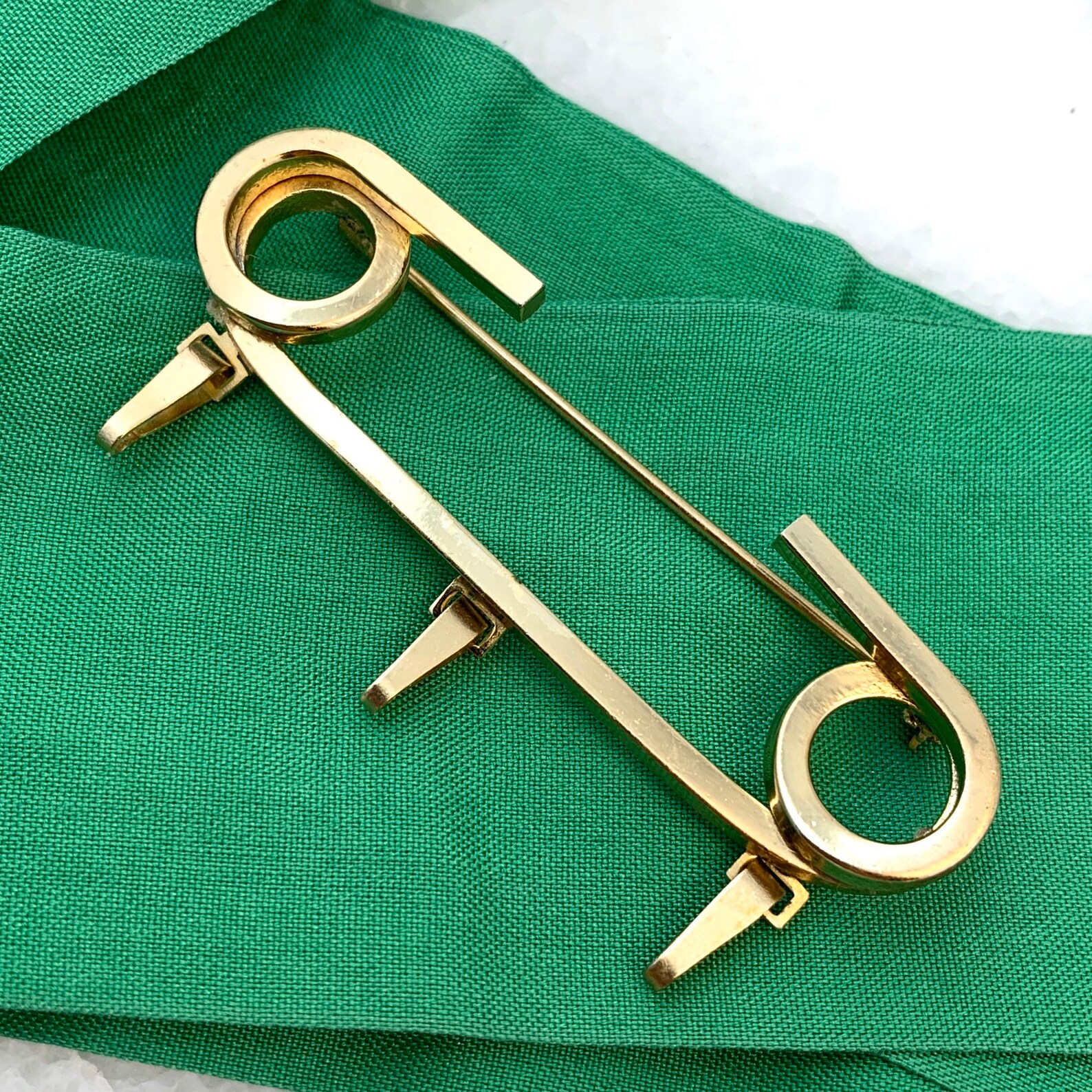 Safety Pins Safety Pin Brooch Charm Holder Pin Vintage Etsy