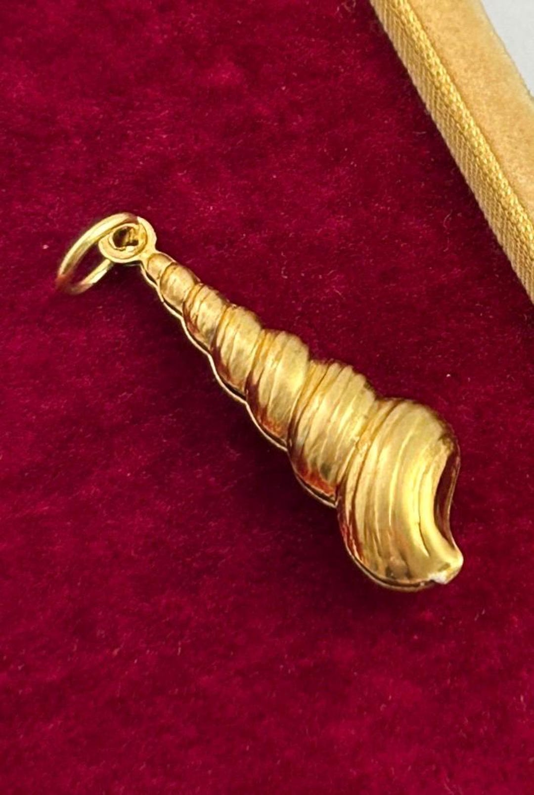 Vintage Seashell Charm Necklace Pendant, Puffed Double Sided Brass ...