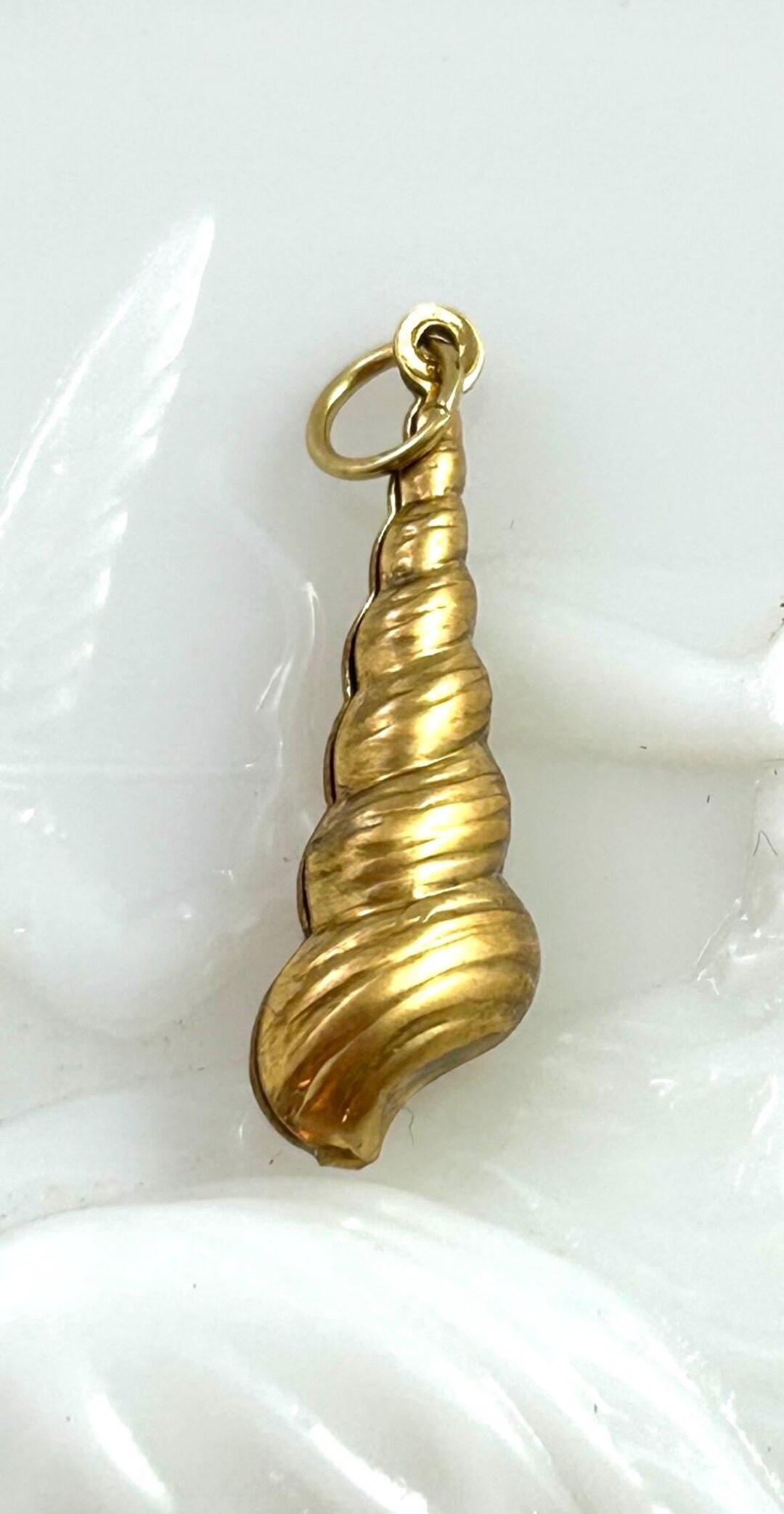 Vintage Seashell Charm Vintage Brass Shell Necklace Pendant Auger Shell ...