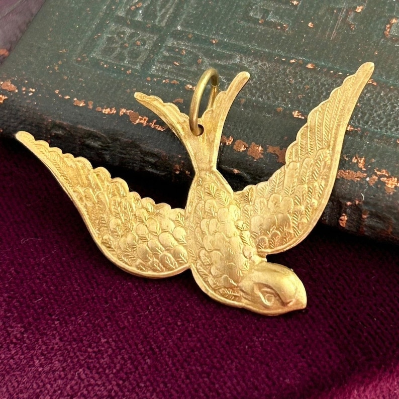 Swallow necklace pendant flying bird symbolic jewelry for women