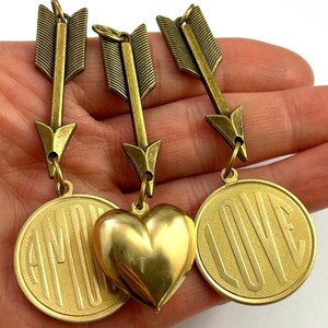 Colgante para mujer, diseño de corazón vintage de latón con forma de corazón, estilo francés, ideal para regalar en San Valentín. imagen 4