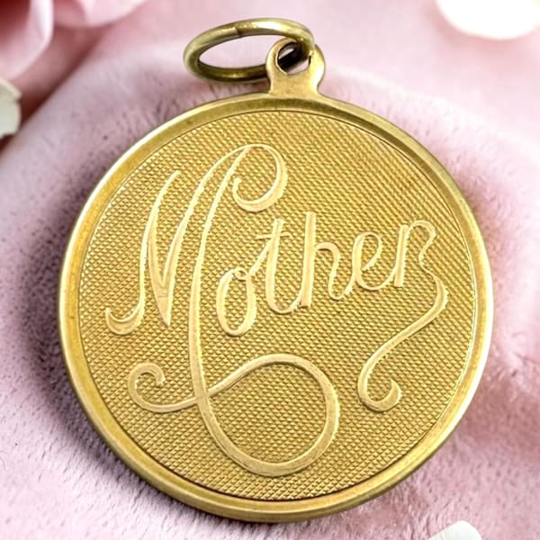 Gift For Mom, Vintage MOTHER Charm, Mom Necklace Pendant, Vintage Jewelry, Brass Medallion