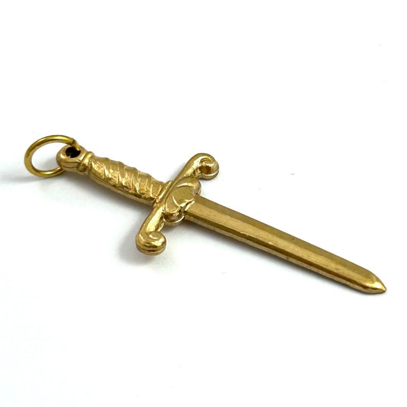 Vintage Charm Tiny Sword Necklace Pendant Brass Vintage Jewelry For Women Sword Charm Dainty Pendant Gifts For Her Gift For Women Empowering bild 5