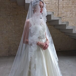 Сathedral veil lace veil trim Wedding veil chantilly lace veil Spanish veil lace trim veil floor length veil Wide mantilla veil lace trim image 9