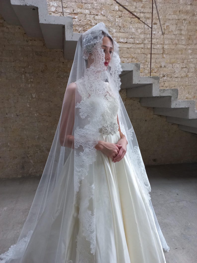 Сathedral veil lace veil trim Wedding veil chantilly lace veil Spanish veil lace trim veil floor length veil Wide mantilla veil lace trim image 9