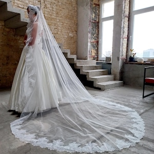 Сathedral veil lace veil trim Wedding veil chantilly lace veil Spanish veil lace trim veil floor length veil Wide mantilla veil lace trim