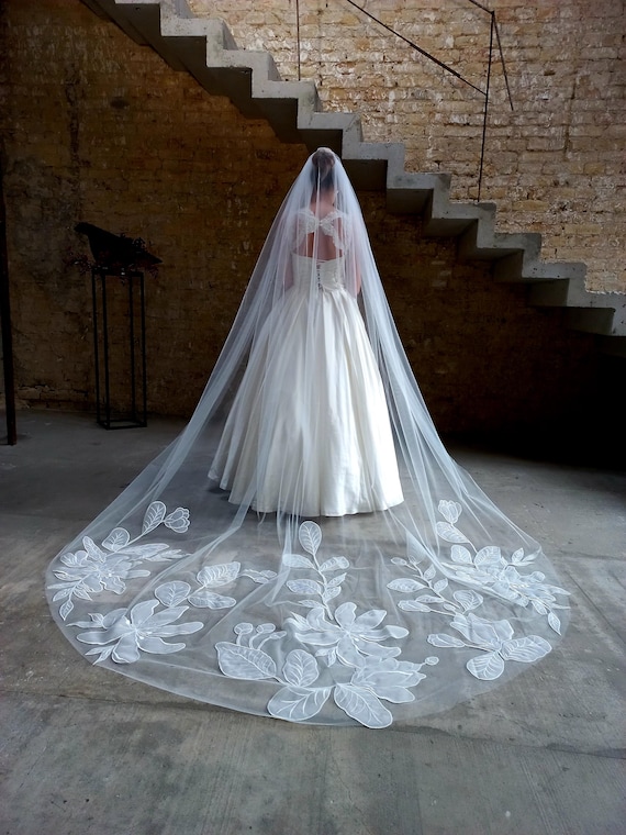Royal Wedding Veil With Floral Cathedral Veil Applique  display picture 2