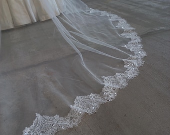 Cathedral wedding veil lace trim veil Mantilla veil ivory Bridal lace veil in floor length veil Chapel length lace veil Lace veil cathedral