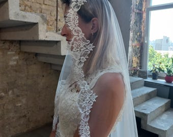 Short mantilla veil in chantilly lace veil Short bridal veil knee length veil Wedding veil lace trim veil Lace veil ivory Drop short veil