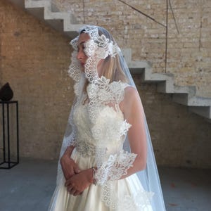 Lace veil in french lace veil chantilly lace veil trim Mantilla veil chantilly lace cathedral Mantilla lace veil ivory mantilla wedding veil