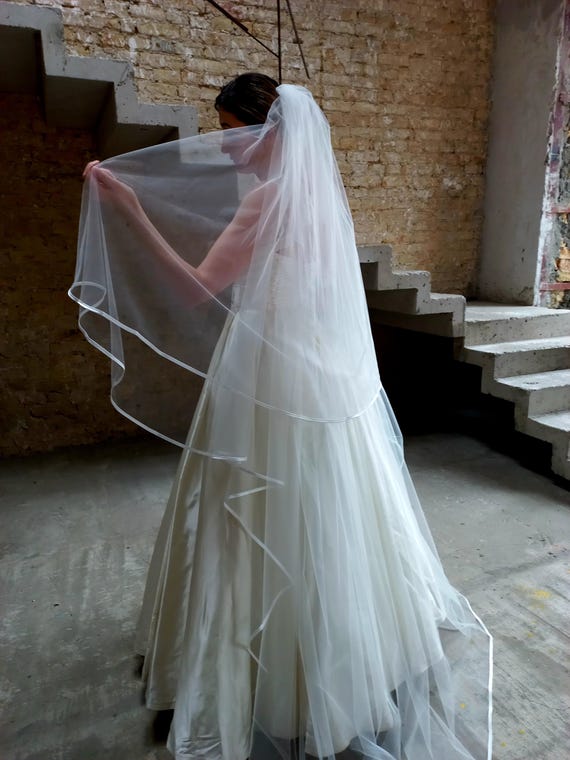 Elegant Satin-Trim Bridal Veil with Blusher Ivory Satin trim wedding veil with blusher – elegant two-tier  main image 2