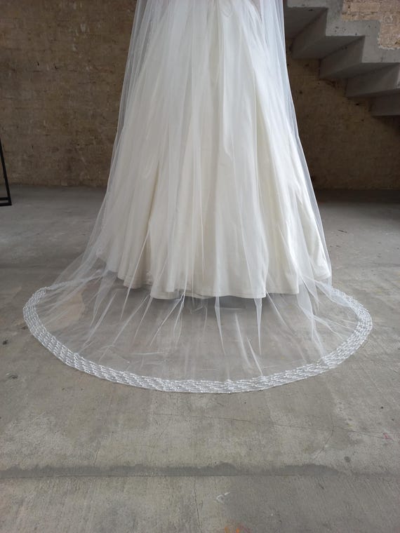 Cathedral Pearl Veil + Pearl Veil Weights Ivory Pearl Veil Weights, Magnetic Weights for Wedding Veil  main image 3