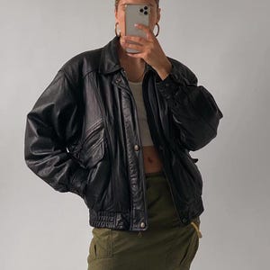 Blouson aviateur streetwear rétro en cuir noir pour femme, veste en cuir de sport pour femme, veste en cuir de mouton, cadeau pour femme, cuir souple