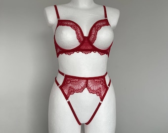 Red Floral Lace Nippleless Bra with Support: Embroidered Shelf Bralette