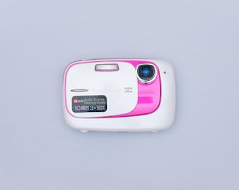 Fujifilm FinePix Z35 Compact Y2K Digital Camera
