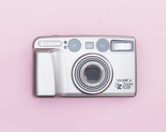Kyocera Yashica EZ 4033 Digital Camera Full Box 4.2 MP 3X Optical