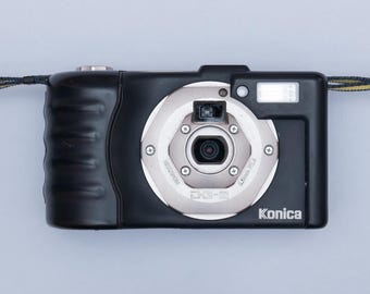 Vintage Camera Konica Genba Kantoku Wide 28 35mm Point and Shoot