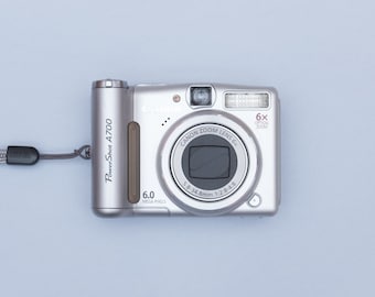 Canon PowerShot A700 Compact Y2K Digital Camera