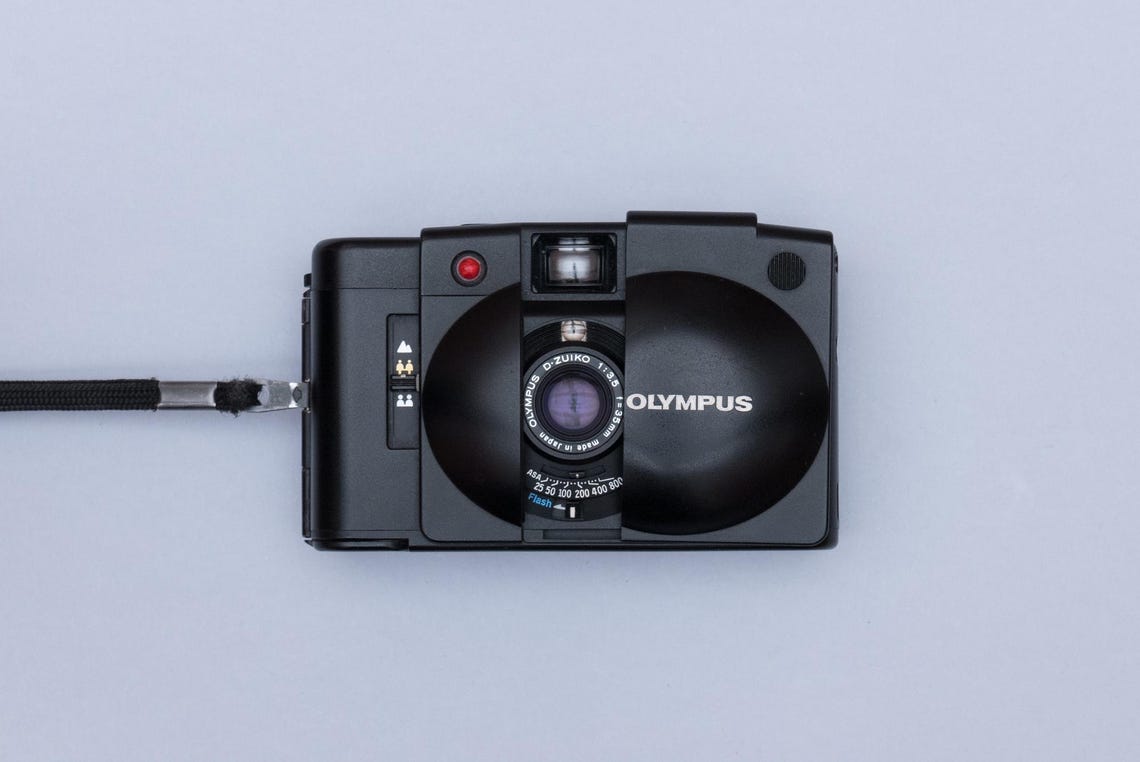 Olympus XA2, foto 2 di 4