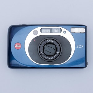 Leica Z2X Compact 35mm Point and Shoot Film Camera Blue