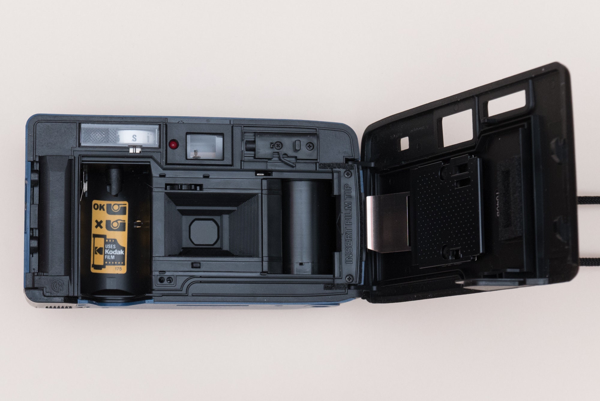 珍しいブルーボディ!  【 CHINON AUTO GL 】 Chinon Auto GL BLUE Compact 35mm Film Camera Point and Shoot