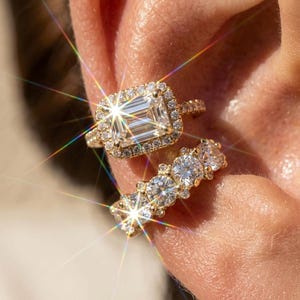 Pendiente de oreja de lujo chapado en oro de 18 quilates | Plata de ley 925 | Pendiente de oreja con circonita cúbica 5A | Pendiente llamativo | Sin perforación