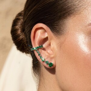 Pendiente trepador sin perforación del cartílago, pendiente tipo ear cuff de esmeralda, efecto de múltiples perforaciones, plata 925