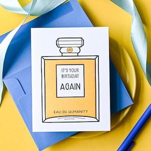 Carte typographique d'anniversaire sarcastique - Anniversaire de petite amie amusante - Carte d'anniversaire meilleure amie - Carte pour collègue - Eau de Humanité - BFF
