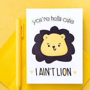 Divertente biglietto di San Valentino - Amore sciocco - Amore con stampa tipografica - Biglietto "Mi piaci" - Sei molto carino - Non sono un leone - Biglietto "Punny Love" - Ecologico